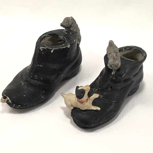 Dog & Cat in Shoes Figurines - Very Vintage